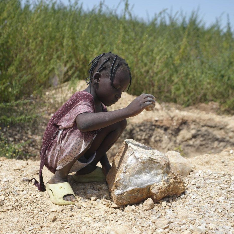 In Nigeria's lithium boom, many mines are illegal and children do much of the work